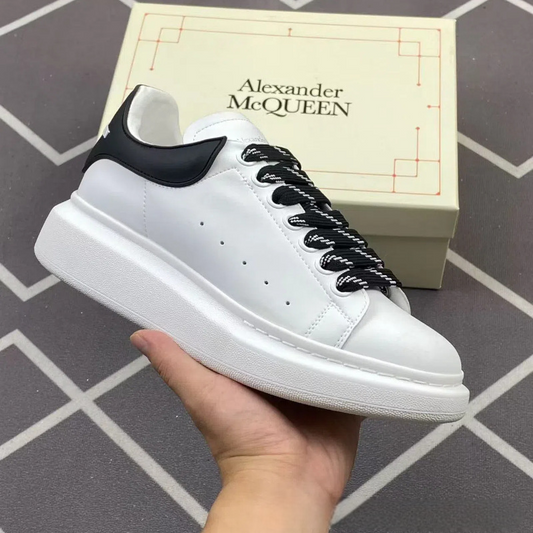 MQ LACES BLACK