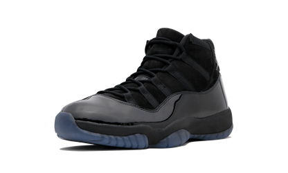 J11 TOTAL BLACK